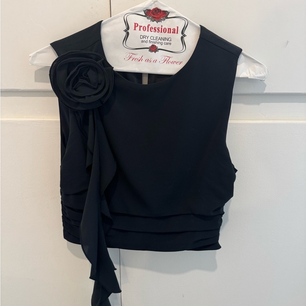 Abercrombie black crop top size xs